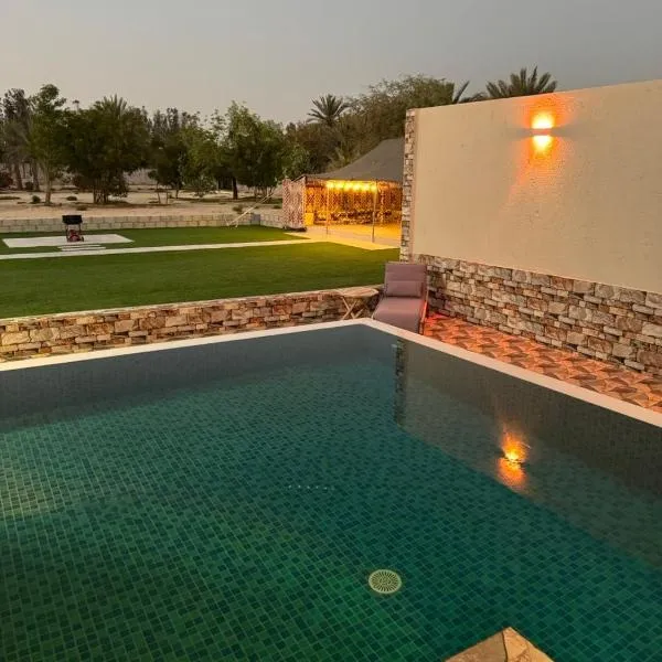 Luxury Farmhouse Near Yas Island With Swimming Pool, BBQ Area & Majlis，位于Al Rahba的酒店