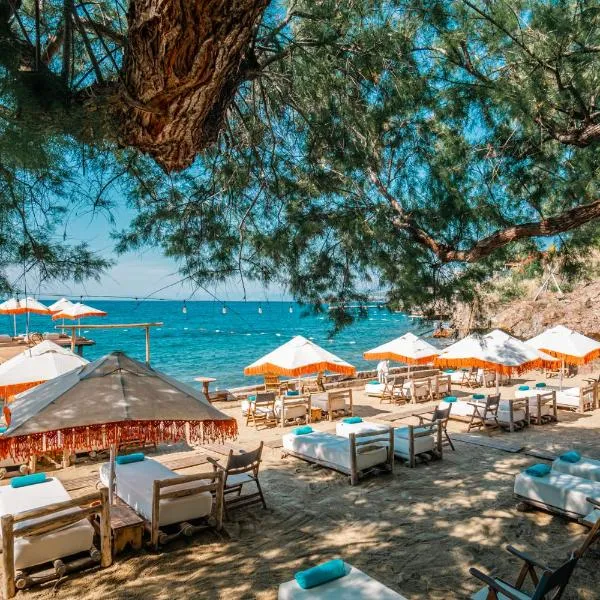 La Local Beach&Hotel Yalıkavak，位于亚力卡瓦克的酒店