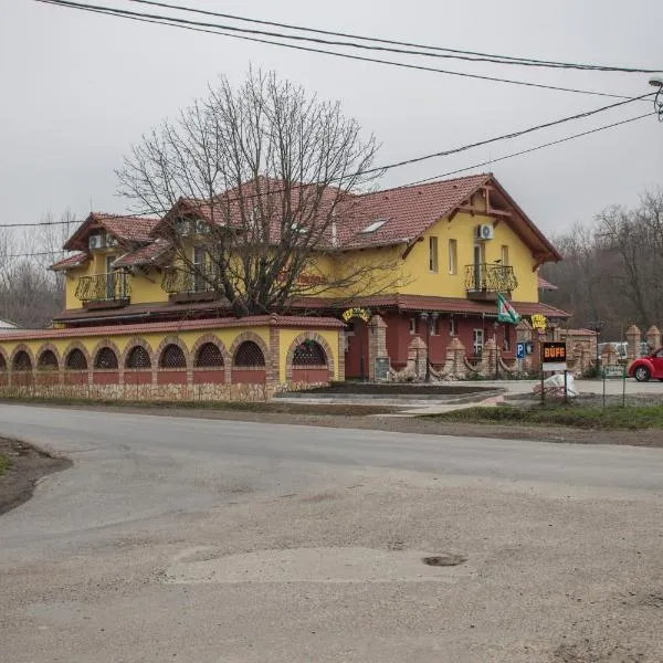 Verona Panzió，位于Nagykónyi的酒店