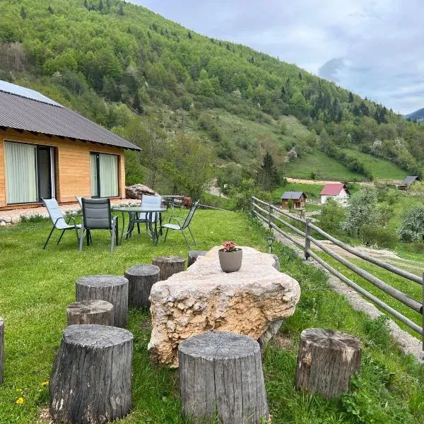 Bujtina Kacaku，位于佩奇的酒店