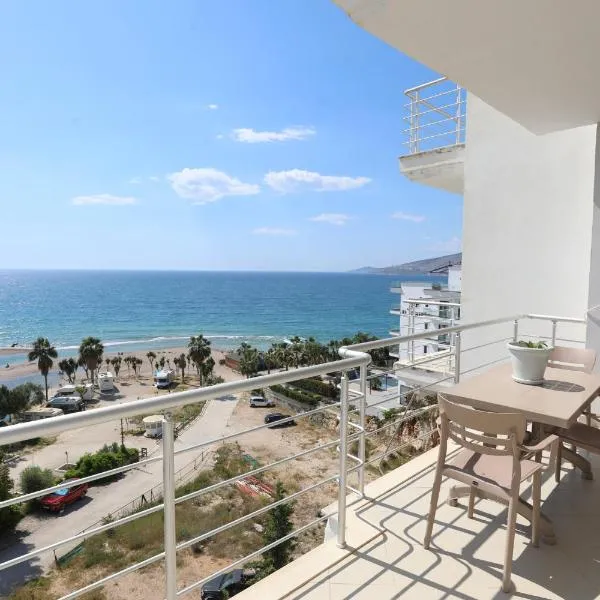 Blue Bay Apartments，位于萨兰达的酒店