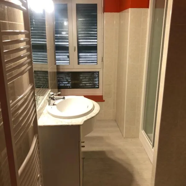portes du cantal 2，位于马西亚克的酒店