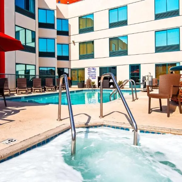 Best Western Plus Suites Hotel - Los Angeles LAX Airport，位于英格尔伍德的酒店