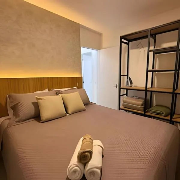 Apartamentos para 5 pessoas com Piscina e Academia no Centro，位于库里提巴的酒店