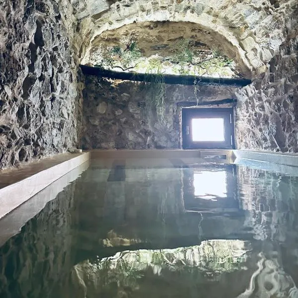 WUNDERGARTEN Private Home Spa，位于Gratteri的酒店