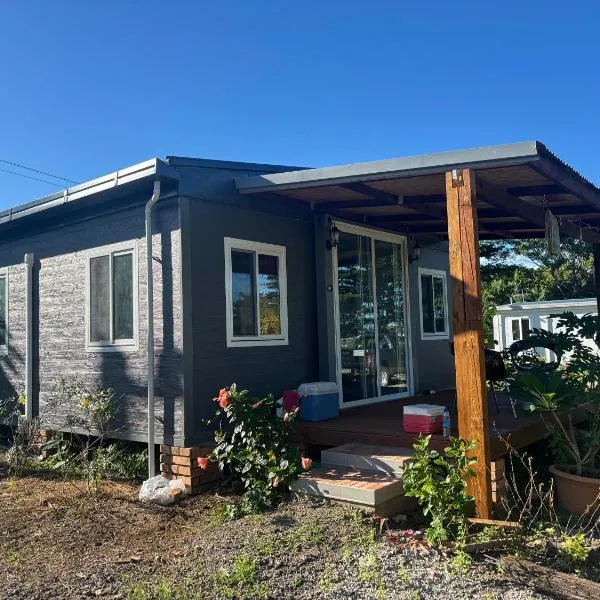 Taumeasina Island Beach Pods，位于阿皮亚的酒店