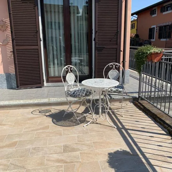 Casa del Melograno Outlet，位于Serravalle Scrivia的酒店