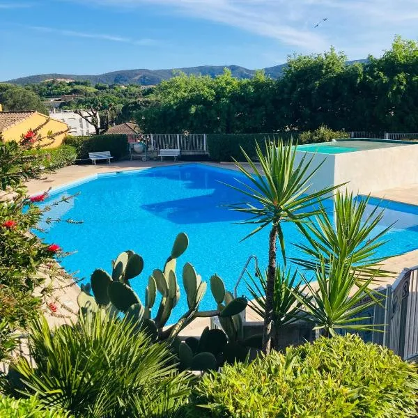 MAZET RÉNOVE Golfe de st TROPEZ，位于孔格林的酒店