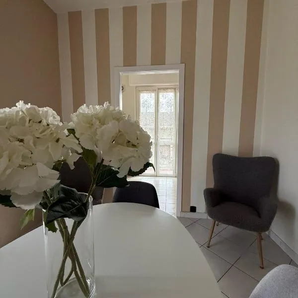 DooR48，位于诺瓦拉的酒店