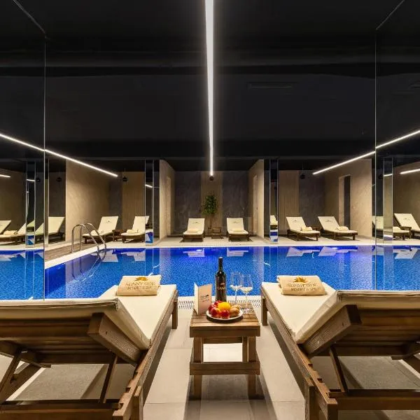 Sunny side Wellness Resort & Spa - Cascade，位于贝西奇的酒店