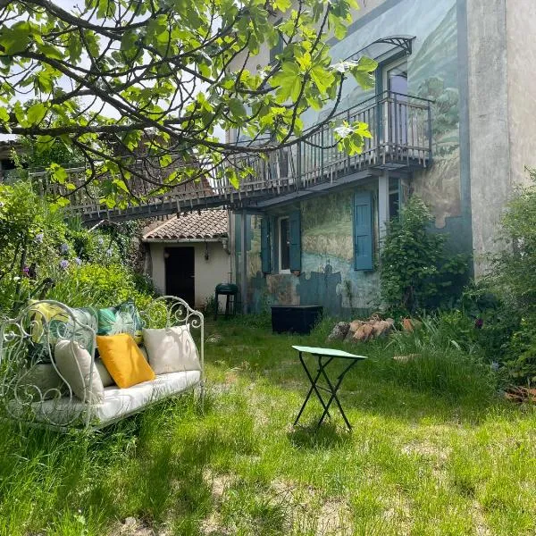 Entre REDARES et SALENDRINQUE，位于Lasalle的酒店