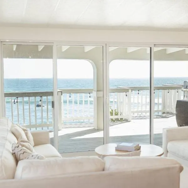 Casa Puesta Del Sol An Oceanfront House，位于El Sauzal的酒店