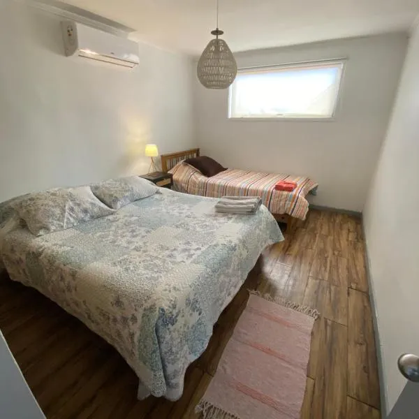 Habitación completa con baño incluido，位于洛斯安第斯的酒店