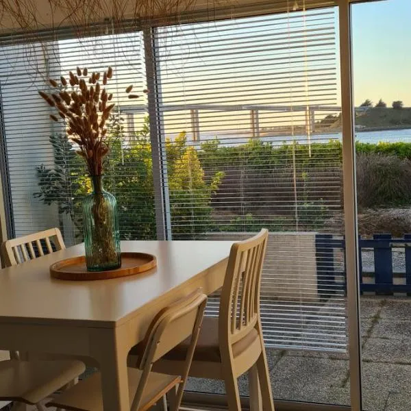 FROMENTINE - VUE MER - STUDIO 2 pers- PLAGE 20 m，位于拉巴尔勒德蒙特的酒店