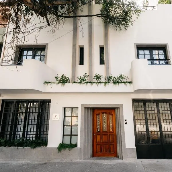 Casa Castillo Condesa，位于墨西哥城的酒店