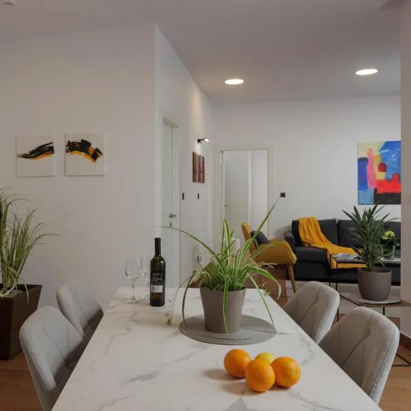 TERRA 5 DELUXE Apartment on the ground floor with private parking，位于里耶卡的酒店