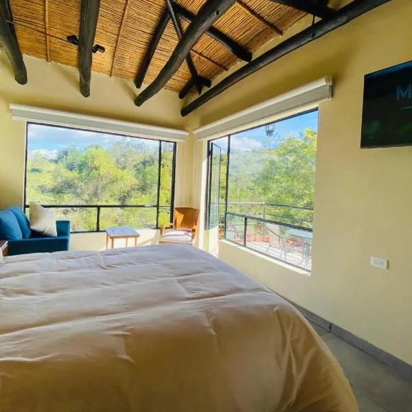 Monteverde Best Inn - HOTEL，位于Tenza的酒店