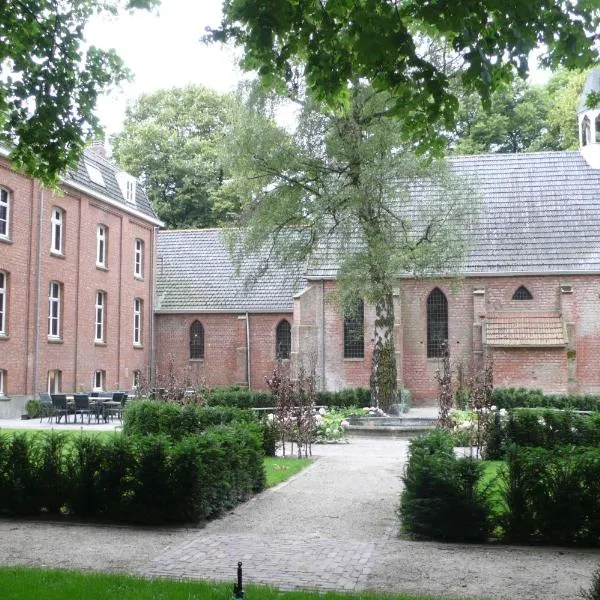 Klooster Nieuwkerk Goirle，位于Riel的酒店