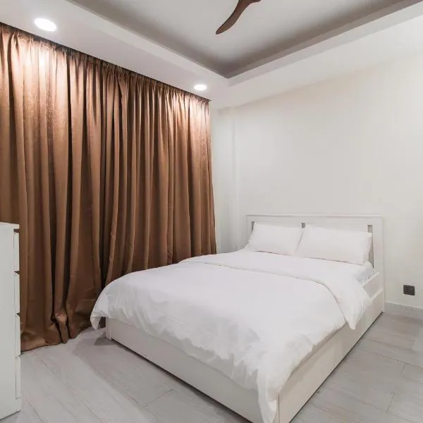 Sunrise Stay 201 Comfy Modern Room in Hulhumale by the Beach，位于胡鲁马累的酒店