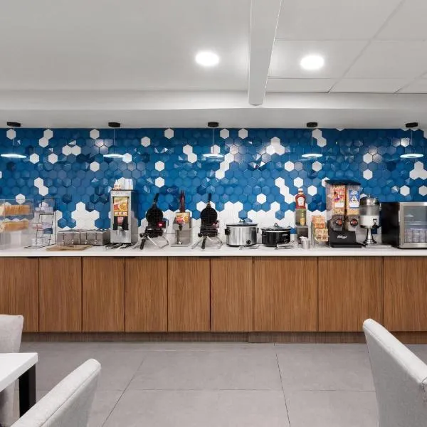 休斯顿斯塔福德舒格兰拉昆塔套房酒店，位于斯塔福德的酒店