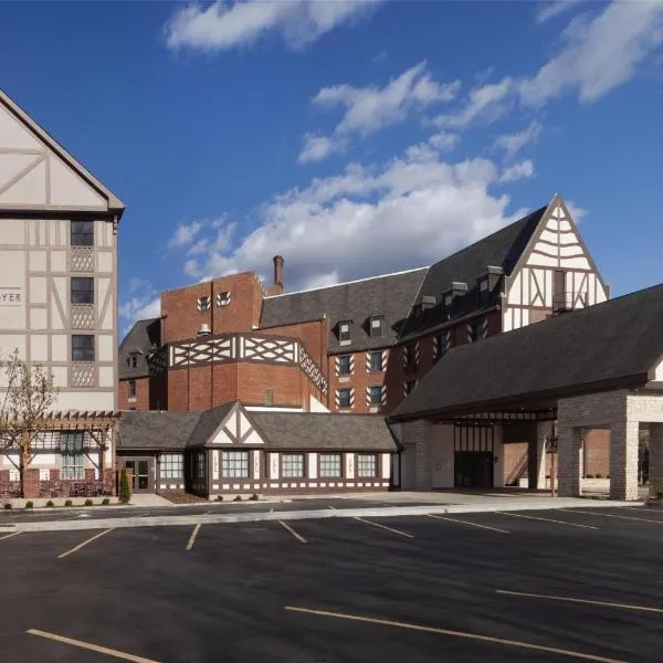 Hotel Royer Urbana Champaign, Tapestry Collection by Hilton，位于尚佩恩的酒店