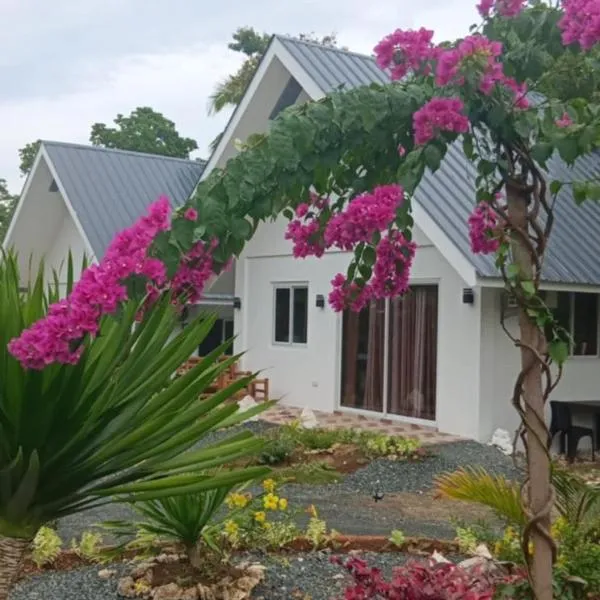 Bohol Lovers Homestay in Anda Bohol nearby beach，位于安达的酒店