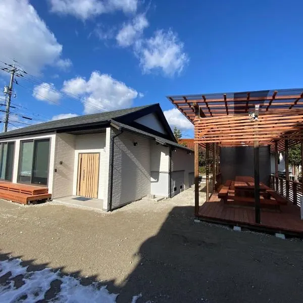 時間を忘れる貸別荘イーストブルー，位于廿日市的酒店