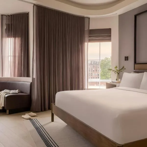 907 Main Hotel Central Square, Sonder by Marriott Bonvoy，位于剑桥的酒店