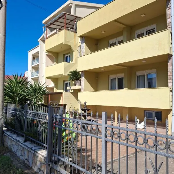 Adriatica 1，位于苏托莫雷的酒店