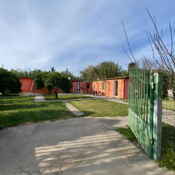 Ittiturismo Isola Rossa L'agrumeto，位于特乌拉达的酒店