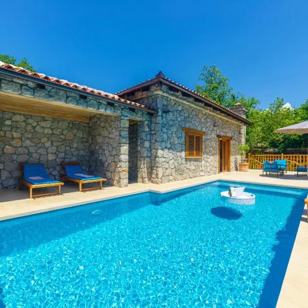Carevic Resort & Villas，位于布德瓦的酒店