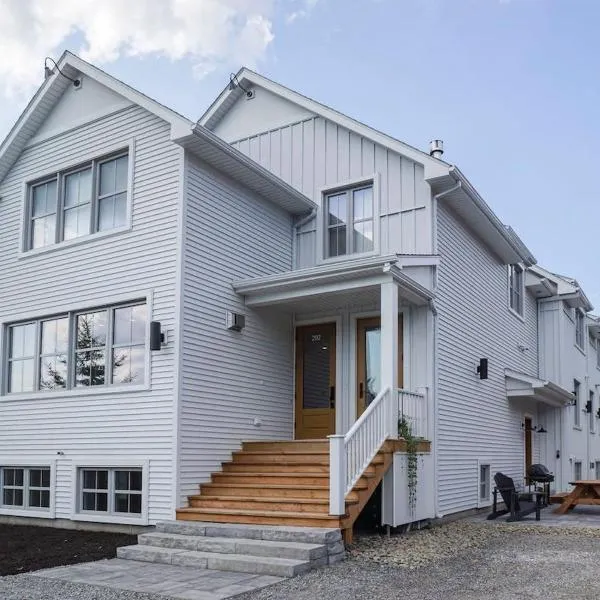 Most beautiful condo 101 in Bromont Vieux，位于布罗蒙的酒店