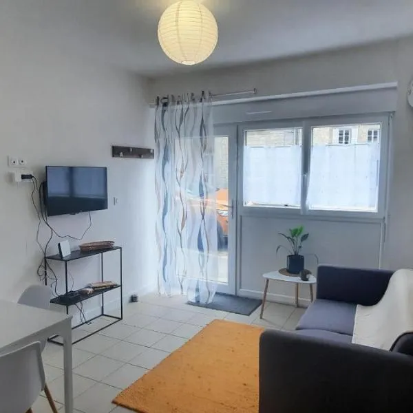 appartement centre ville，位于阿夫朗什的酒店