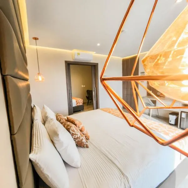 Hotel y Cabañas Covemar，位于科韦尼亚斯的酒店