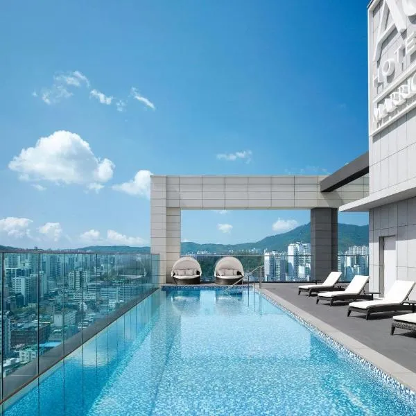AC Hotel by Marriott Seoul Geumjeong，位于军浦市的酒店