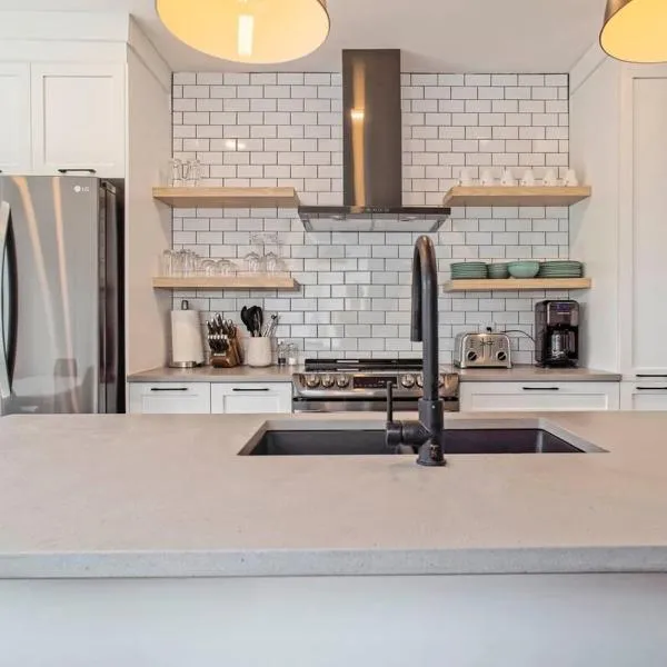 condo 3 chambres vue sur la montagne 837-202，位于布罗蒙的酒店