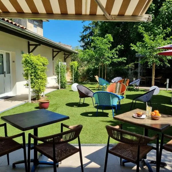 Bloom Hostel Bar & Garden，位于波尔多的酒店