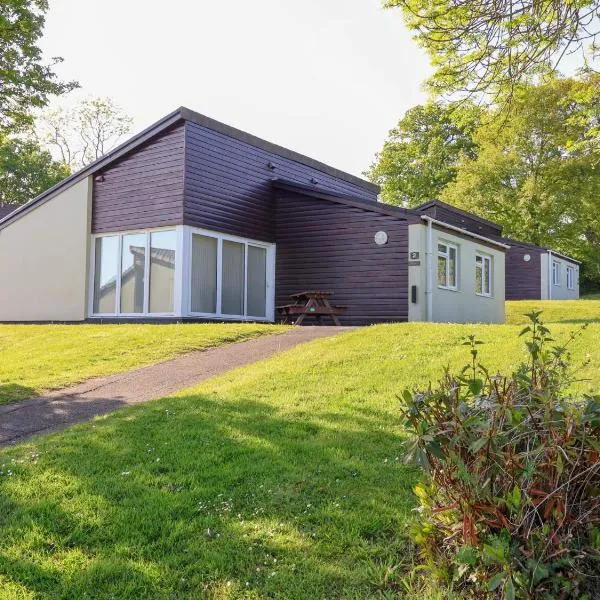 Harcombe House Bungalow 2，位于牛顿阿伯特的酒店
