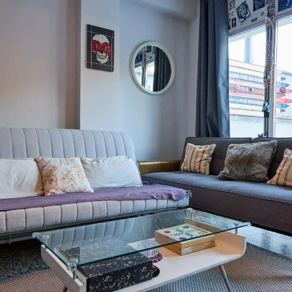 Retiro Bohemio con Terraza, Parking y Esquí I AndBnB，位于奥尔迪诺的酒店