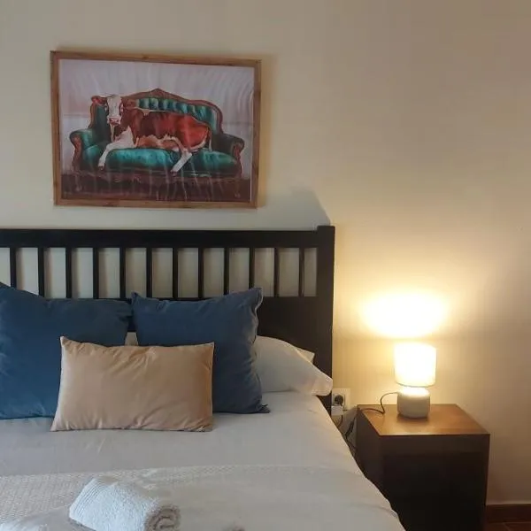 Laura y Mauro，位于Villanueva del Fresno的酒店