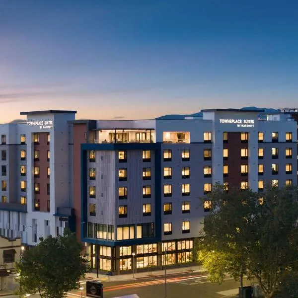 TownePlace Suites by Marriott San Jose Downtown，位于圣何塞的酒店