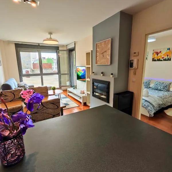 Apartamento Balaitús: Las Margas Golf，位于拉塔斯的酒店