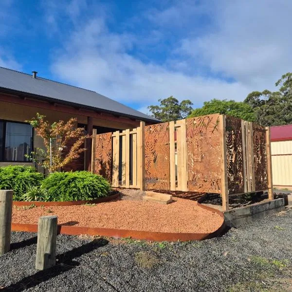 Pemberton Japanese Garden Studio 2025 Winner Travellers Award，位于彭伯顿的酒店