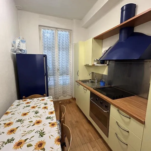 Magic House - splendido Trilocale nel Budello，位于阿拉西奥的酒店