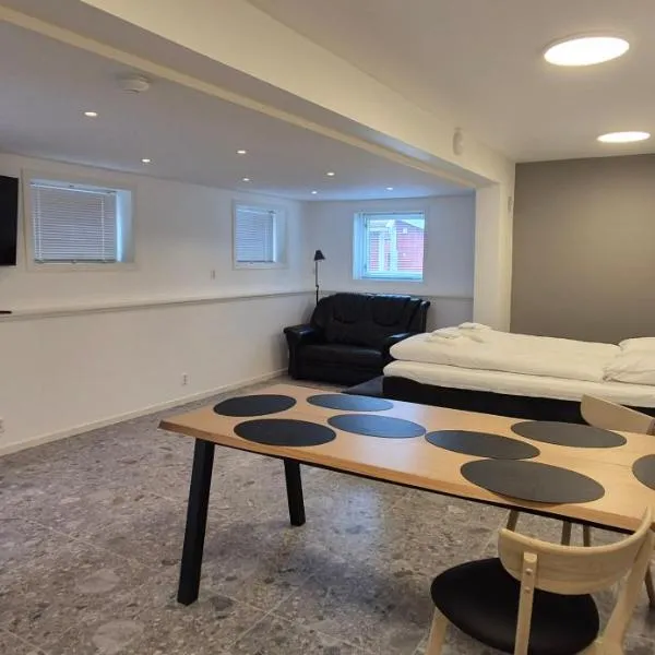 Andøy Vest Apartments Reine，位于雷讷的酒店