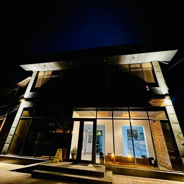 Wood hostel Osh，位于奥什的酒店