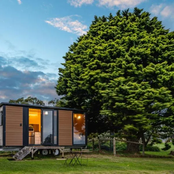 Tiny House Big View 1 by Tiny Away，位于Boneo的酒店
