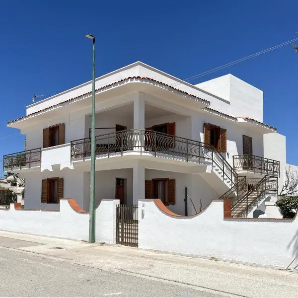 Triscina di Selinunte - Villa Disio a 50 m dal mare，位于特里西娜的酒店