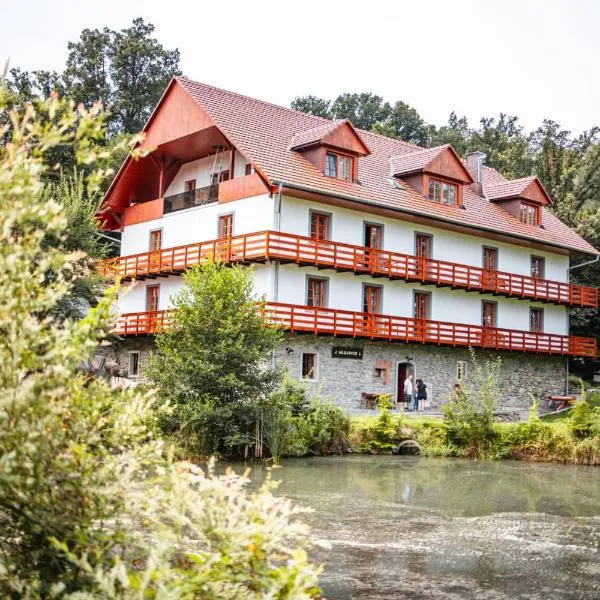 Penzion Ztracený mlýn，位于斯拉皮的酒店