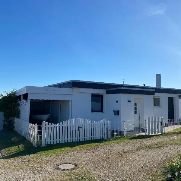 Bungalow-32-100-Schritte-bis-zum-Meer，位于斯塔贝多福的酒店